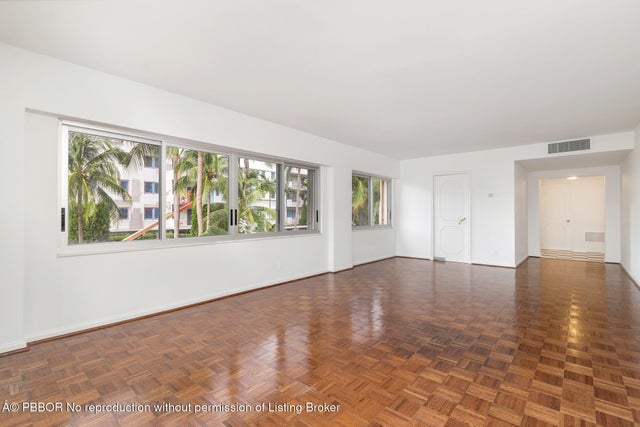 4 of 16 - 369 S Lake Drive #2b, Palm Beach, FL