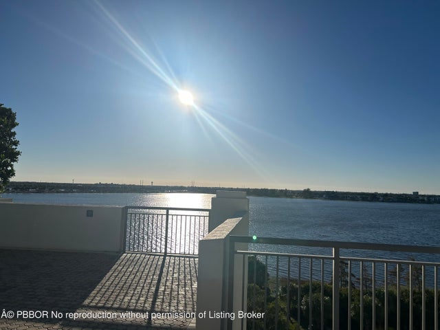 4 of 34 - 300 S Australian Avenue #1219, West Palm Beach, FL