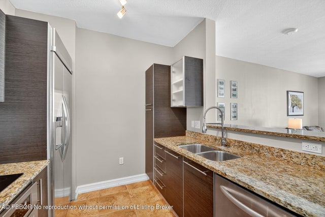 3 of 36 - 550 Okeechobee Boulevard #821, West Palm Beach, FL