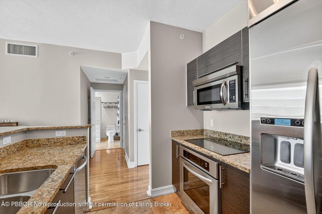 5 of 36 - 550 Okeechobee Boulevard #821, West Palm Beach, FL