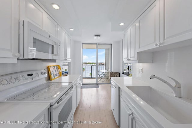 5 of 19 - 1801 S Flagler Drive #1206, West Palm Beach, FL