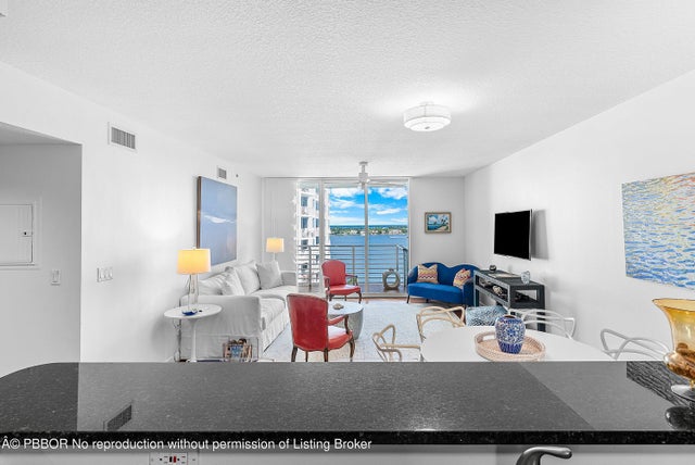 3 of 48 - 1551 N Flagler Drive #1012, West Palm Beach, FL