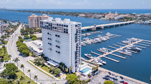 2 of 12 - 400 N Flagler Drive #1403, West Palm Beach, FL