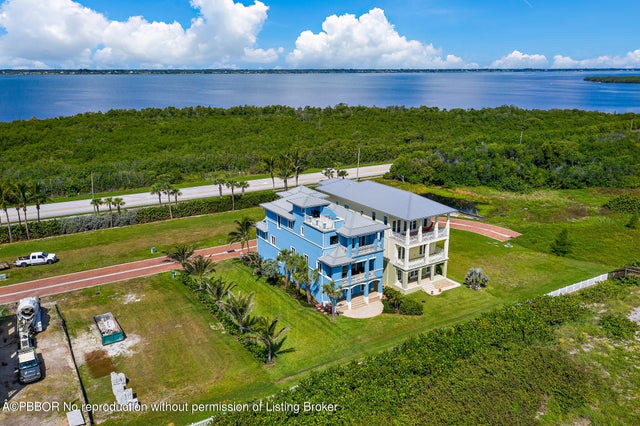 4 of 5 - 4812 Ne Watersong Way, Ft Pierce, FL