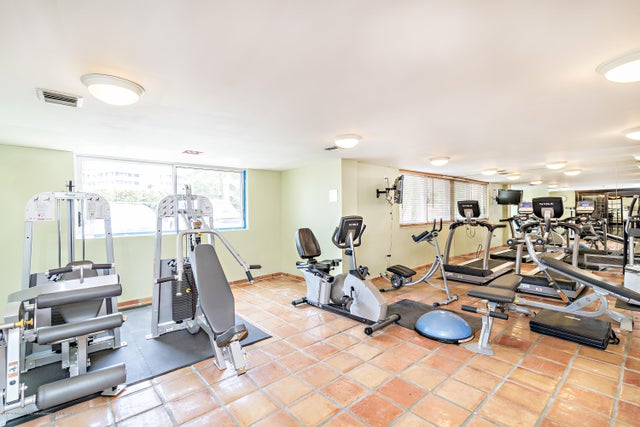 5 of 22 - 139 Sunrise Avenue #211, Palm Beach, FL
