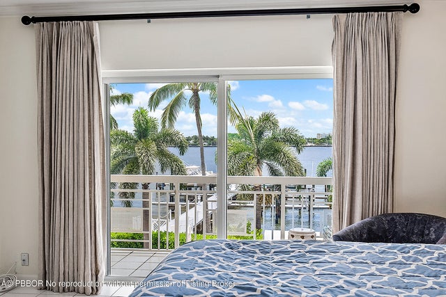 4 of 24 - 250 Bradley Place #308, Palm Beach, FL