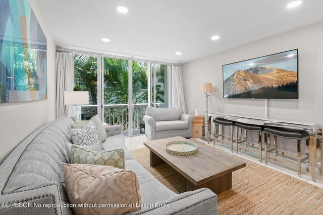 4 of 23 - 227 Brazilian Avenue #2h, Palm Beach, FL