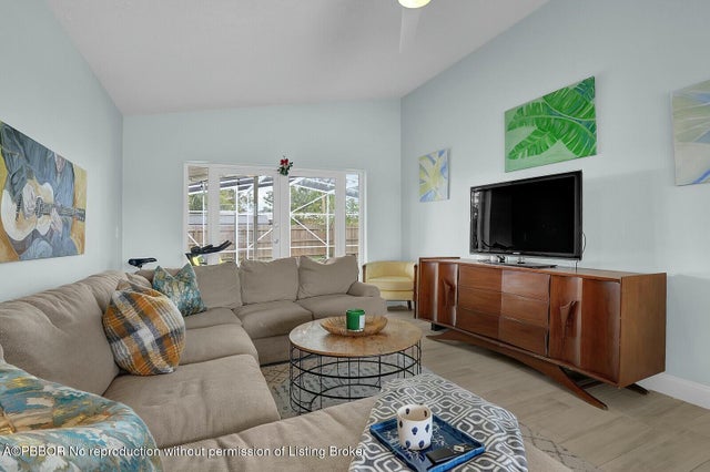 4 of 25 - 538 Riverside Drive, Palm Beach Gardens, FL