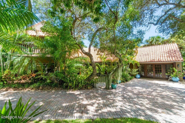 1 of 30 - 805 Pelican Lane, Lantana, FL