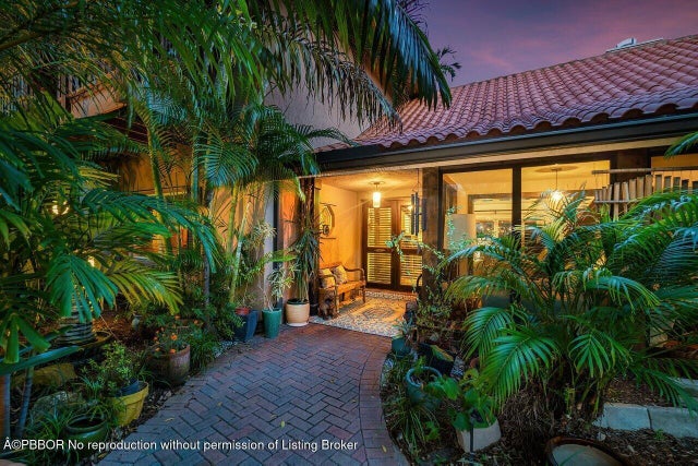 4 of 30 - 805 Pelican Lane, Lantana, FL