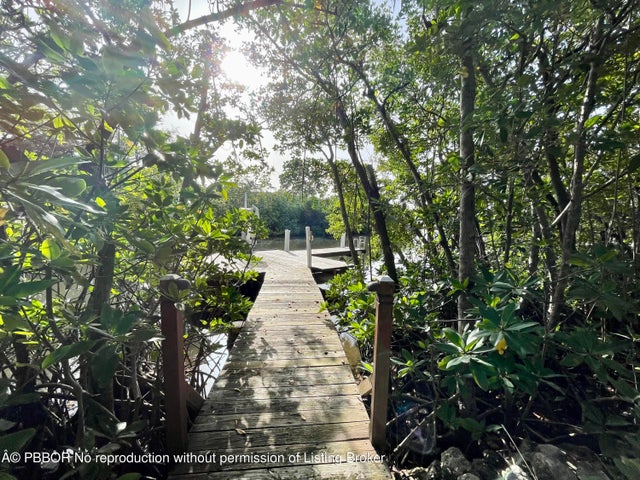 4 of 36 - 216 Se Atlantic Drive, Lantana, FL