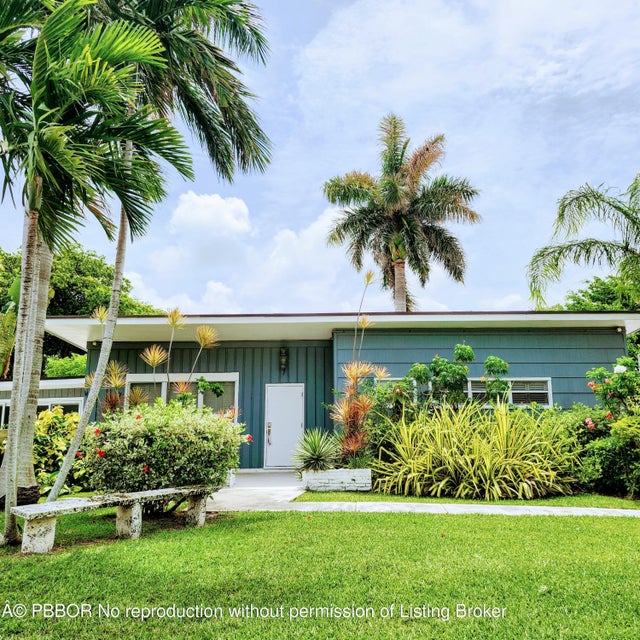1 of 19 - 1625 S Palmway, Lake Worth, FL