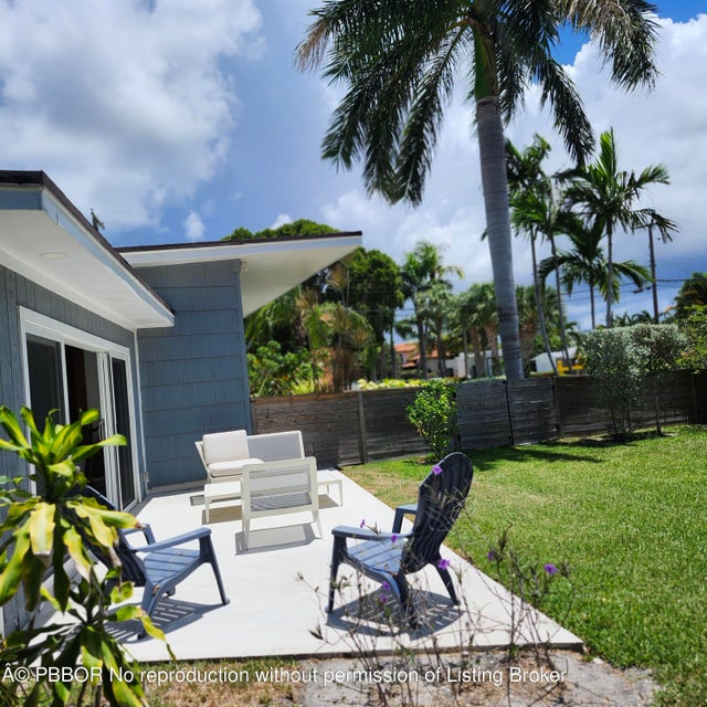 5 of 19 - 1625 S Palmway, Lake Worth, FL
