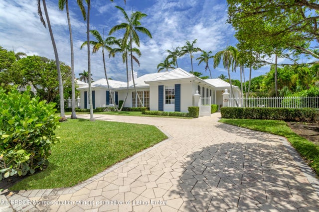145 Clarendon Avenue, Palm Beach