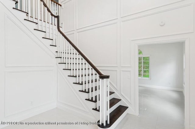 5 of 59 - 1920 Embassy Drive, West Palm Beach, FL