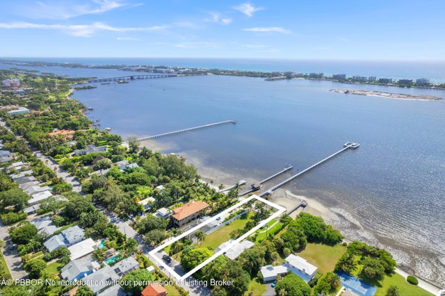 4 of 10 - 826 S Lakeside Drive, Lake Worth, FL