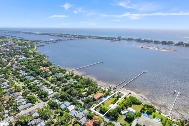 5 of 10 - 826 S Lakeside Drive, Lake Worth, FL