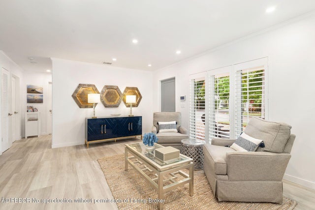 5 of 40 - 301 Edgewood Drive, West Palm Beach, FL