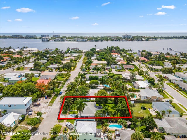 2 of 25 - 121 Auburn Drive, Lake Worth Beach, FL