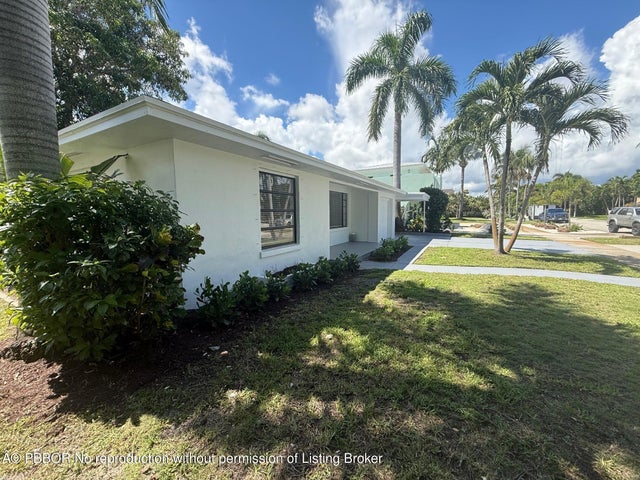 3 of 25 - 121 Auburn Drive, Lake Worth Beach, FL