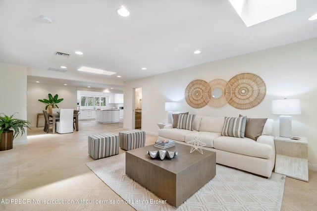 2 of 23 - 256 Mockingbird Trail, Palm Beach, FL
