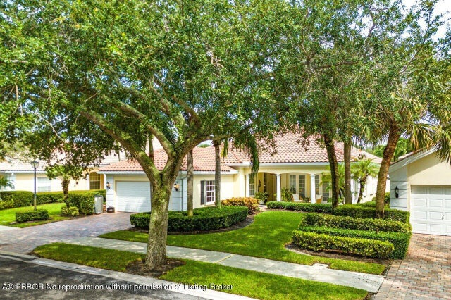 2 of 36 - 215 Danube Way, Palm Beach Gardens, FL