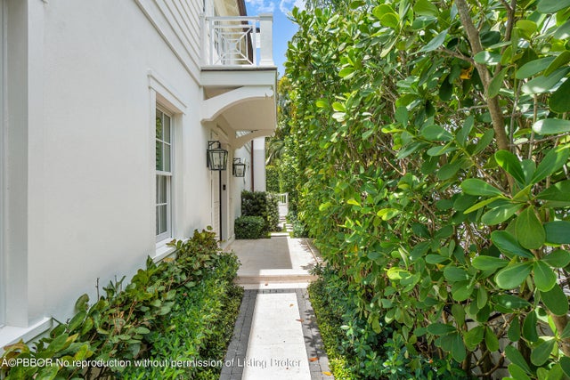 3 of 48 - 449 Australian Avenue, Palm Beach, FL