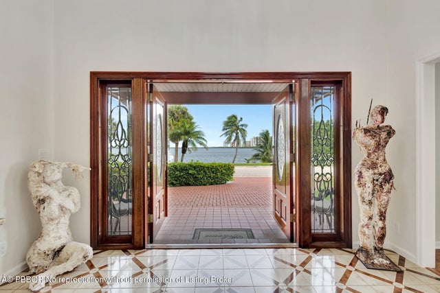 1141 Pine Point Road, Riviera Beach
