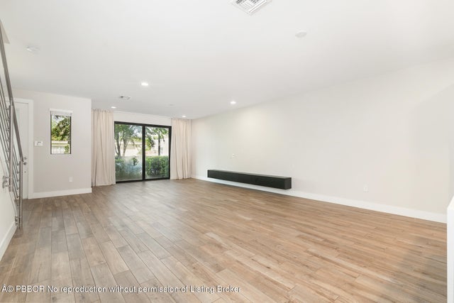 5 of 24 - 3764 Lambert Avenue #3764, West Palm Beach, FL