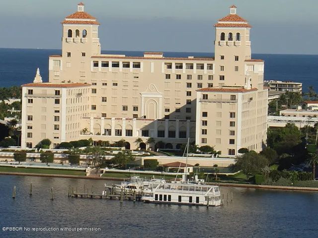 Photo of 150 Bradley Place #101, Palm Beach FL