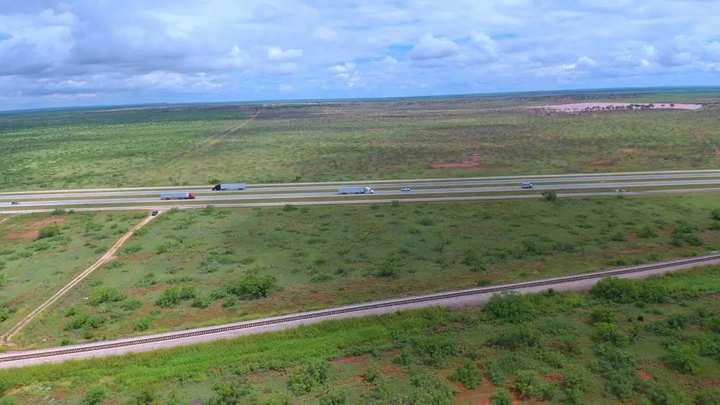 I-20 Service Rd, Coahoma