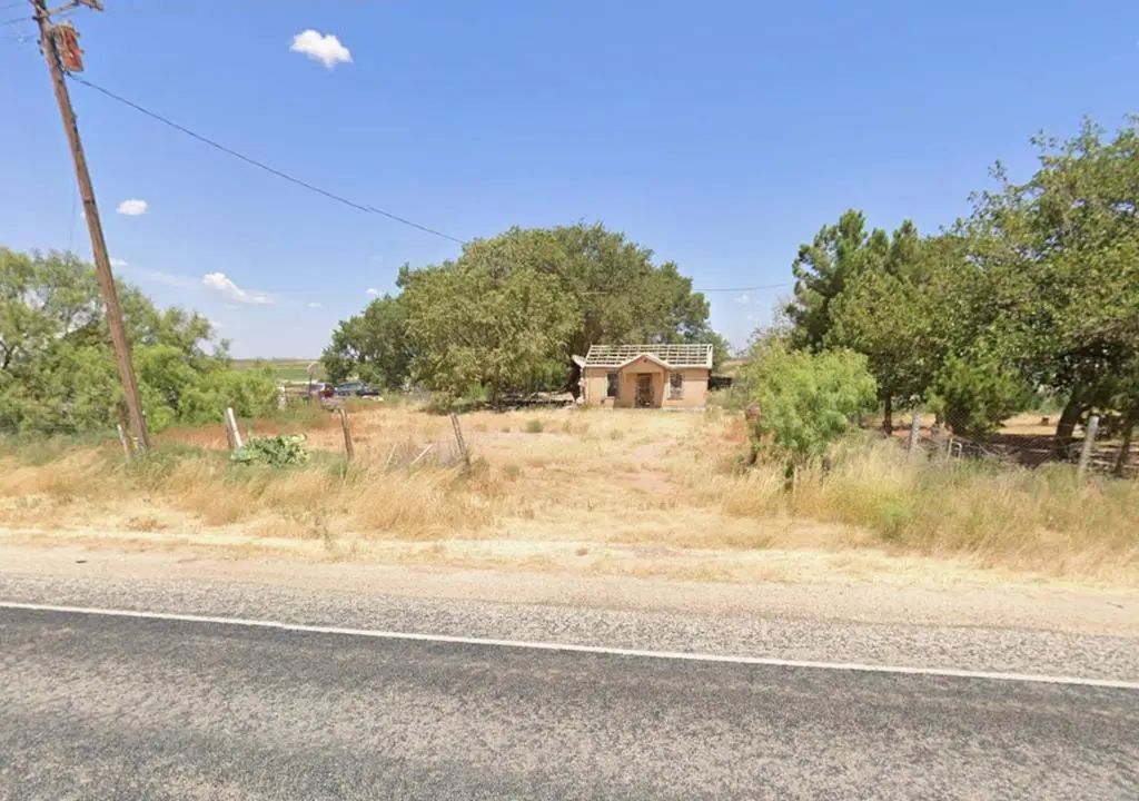 6112 Fm 846, Knott