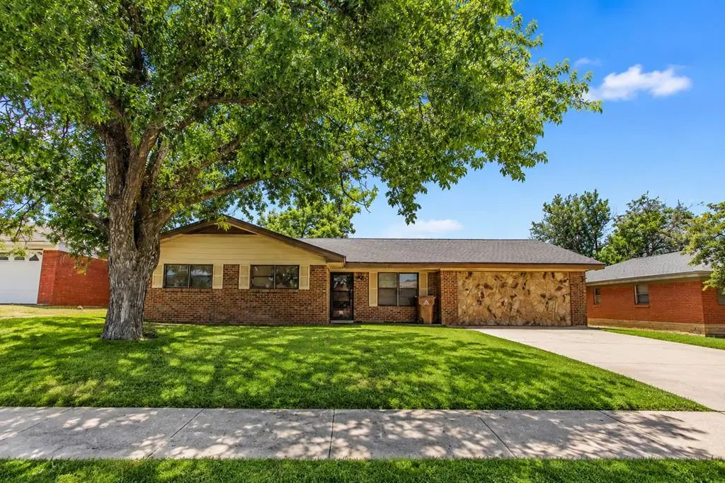 2606 Carol Ave, Big Spring