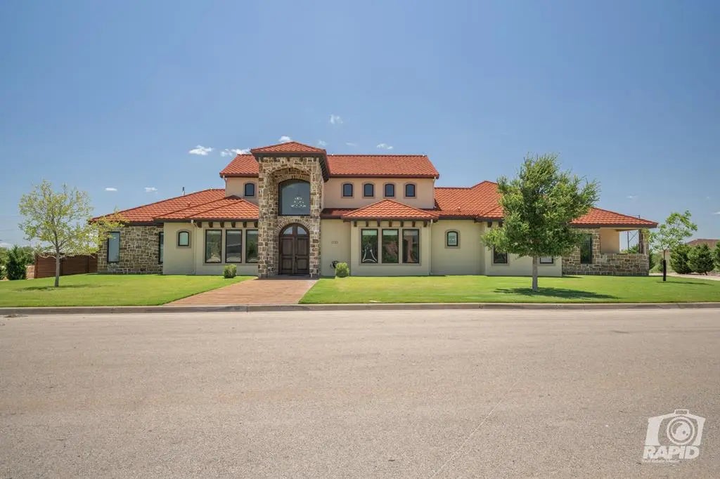 1733 Overhill Dr., San Angelo