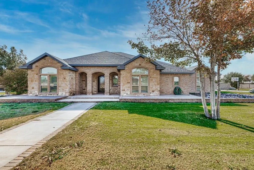 6604 County Rd 107, Midland