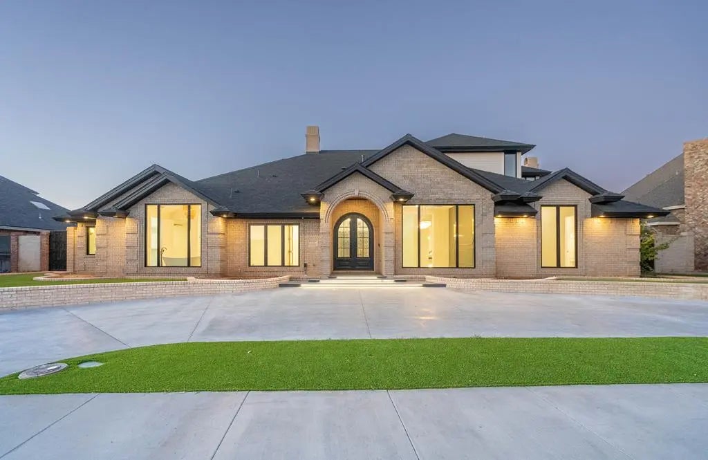 3926 Fairwood Court, Midland