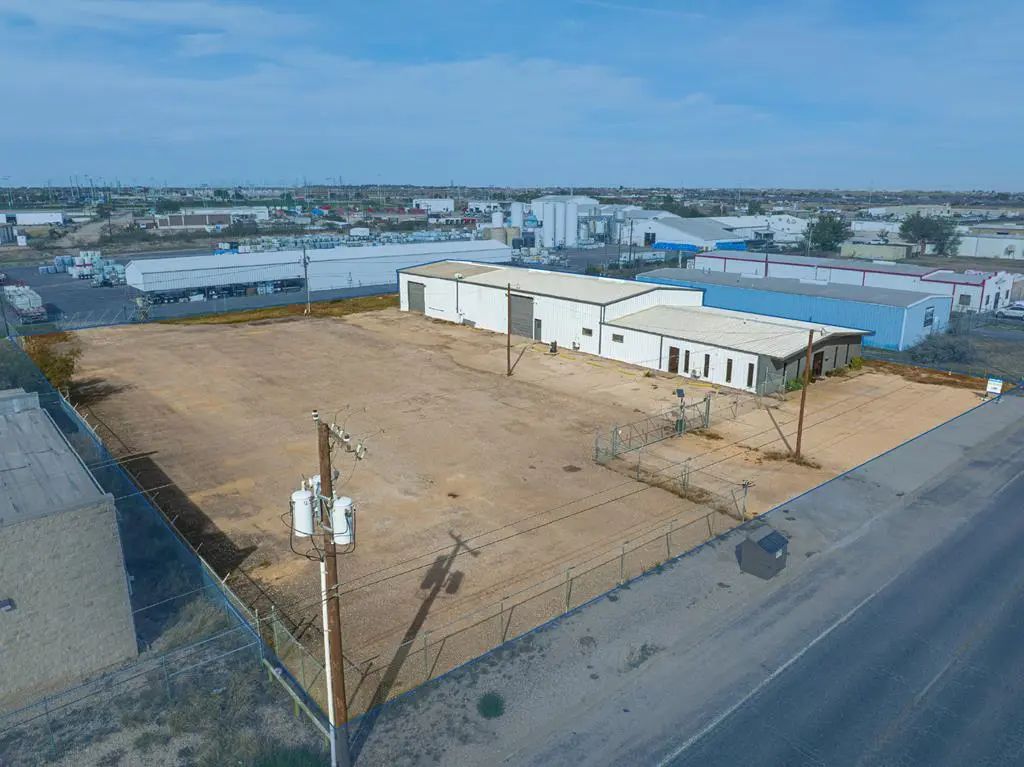 2415 E Hwy 80, Midland