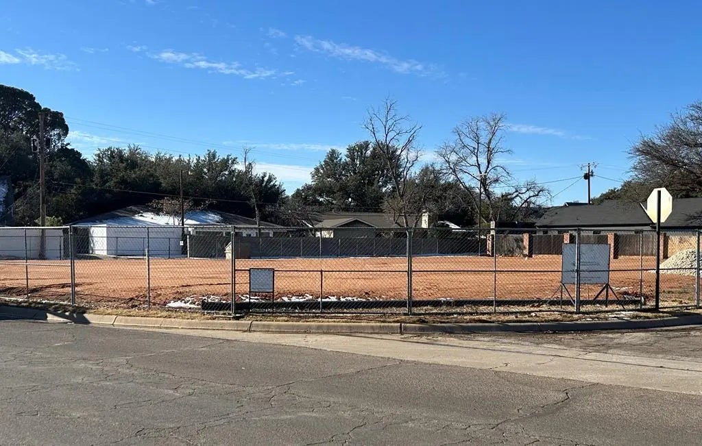 2001 Winfield Ave, Midland