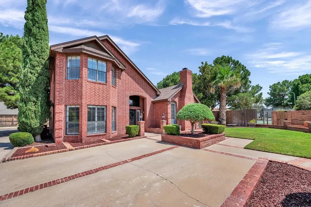 1801 Devonshire Court, Midland