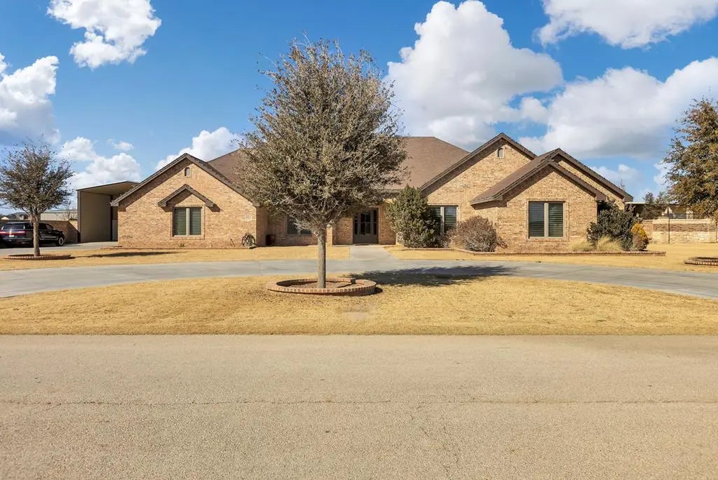 7213 County Rd 113, Midland