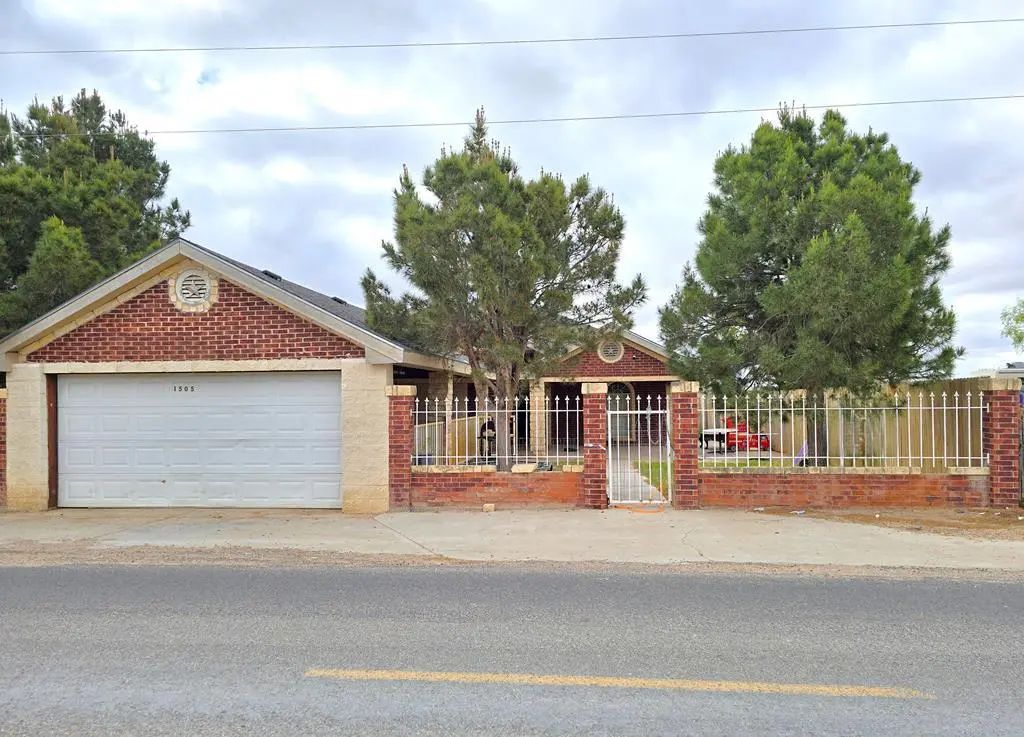1505 County Rd 117, Midland