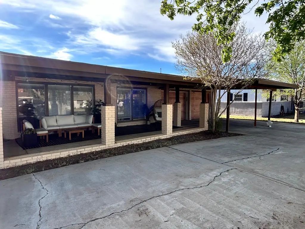 1109 Mogford St, Midland