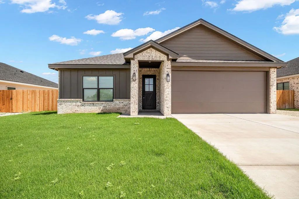 4203 Connally St, Big Spring