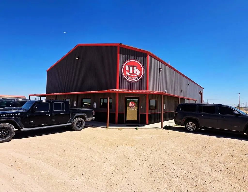 1003 E County Rd 140, Midland