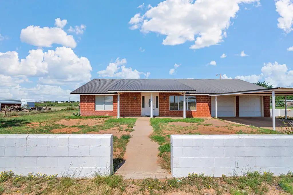 820 2001, Andrews