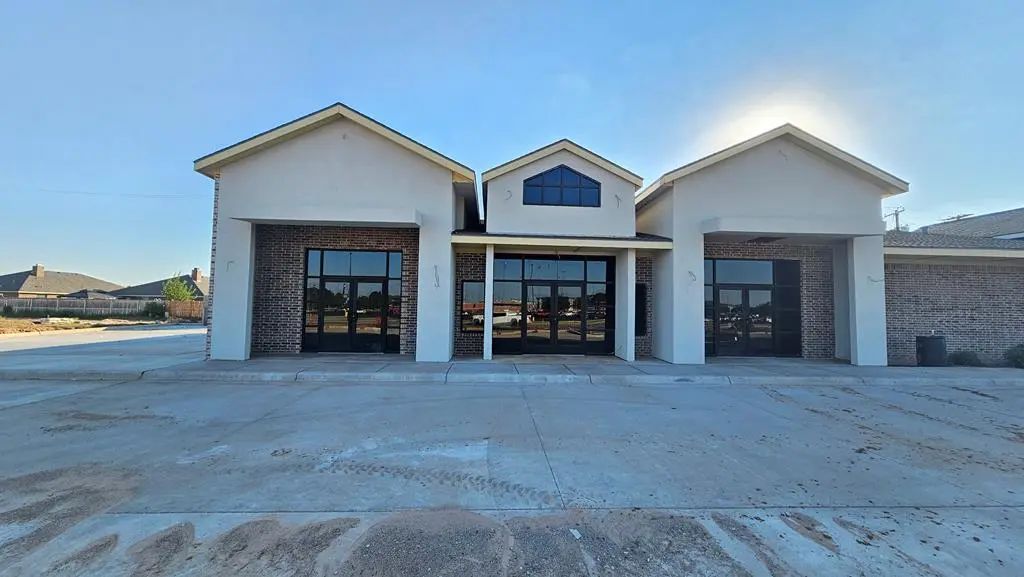 607 Tradewinds Blvd, Midland