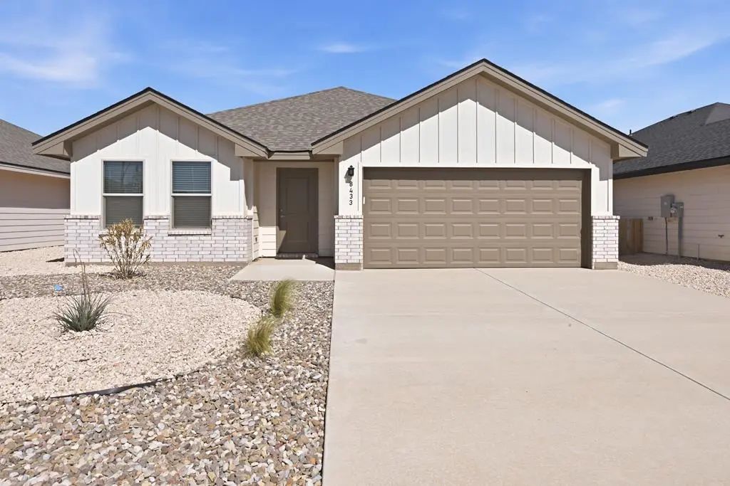 8433 County Rd 110, Midland