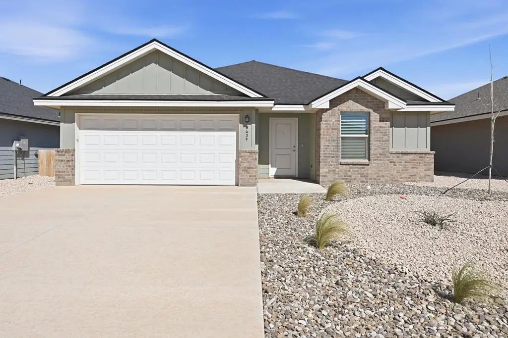 8439 County Rd 110, Midland