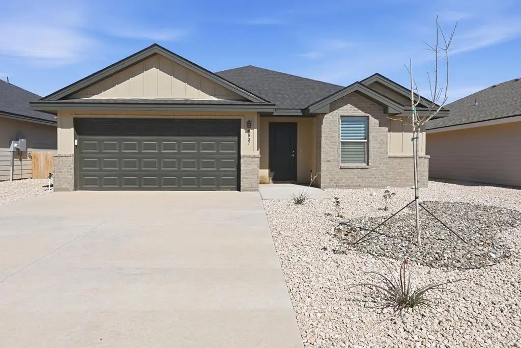 8507 County Rd 110, Midland