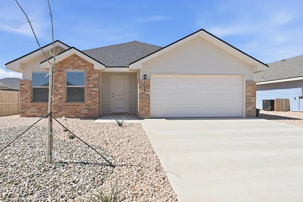 2418 County Rd 1100, Midland